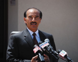 Police chief mulls defamation suit
