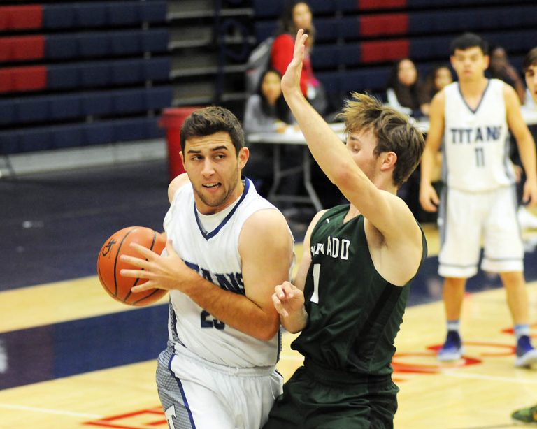 Eastlake win produces three-way tie for Mesa League hoops lead