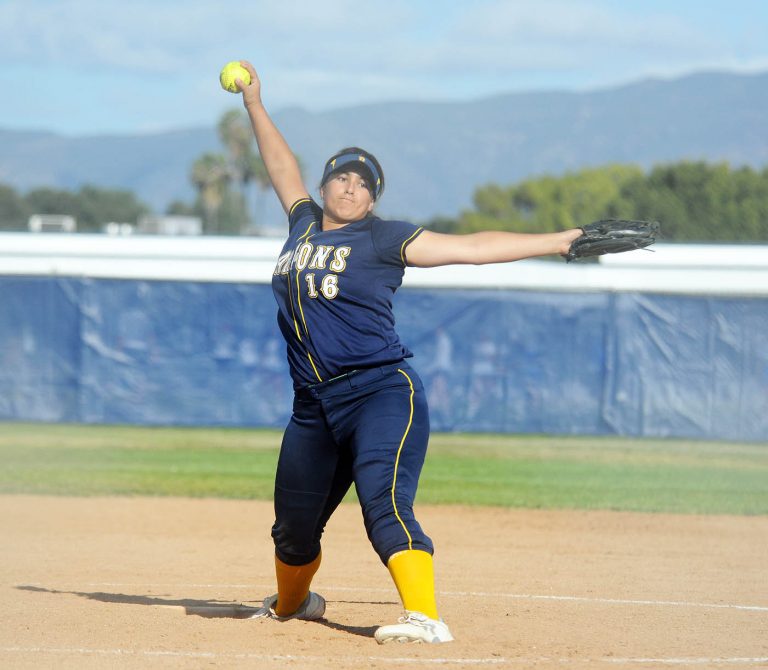 Bonita Vista blasts Eastlake, moves into Mesa League lead