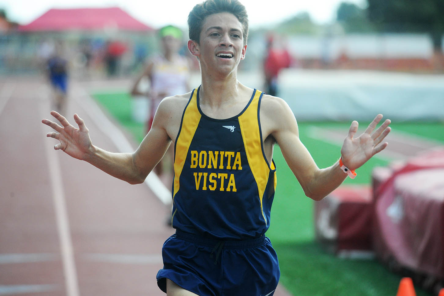 Lemoore's Burke eyes Pac-12 high jump title, Local Sports