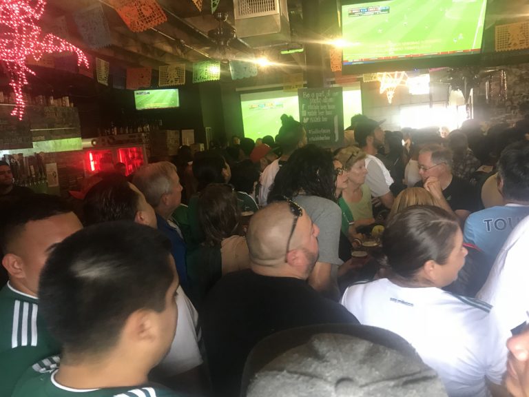 Mexico faithful gather en masse