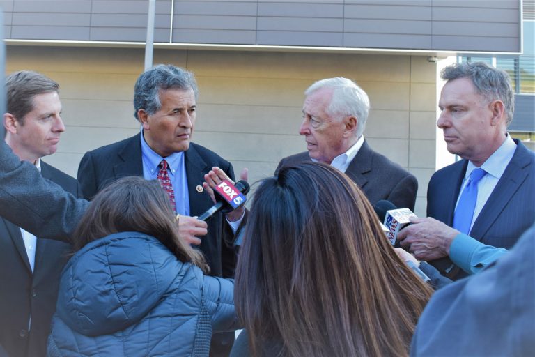 House Reps. receive protocol primer