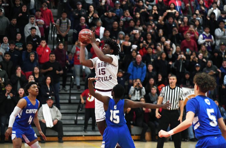 No. 1 Red Devils come up short on final shot, end season with 79-78 loss to No. 4 Cavers