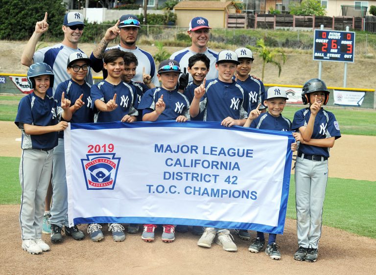 CVA Yankees top IB Rockies with late rally to win Major Division title