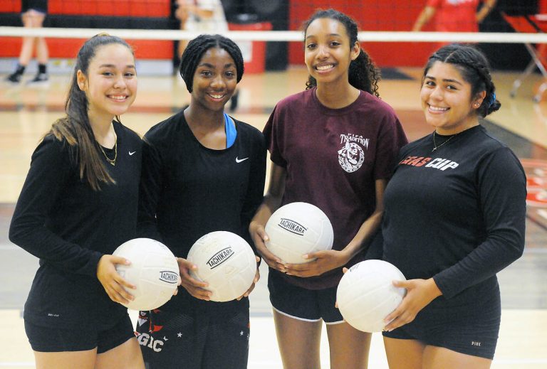 Castle Park girls volleyball team seeking renewed respect under new coach