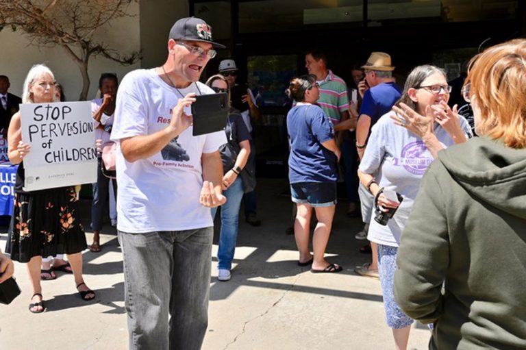 Story hour prompts rebuke from some