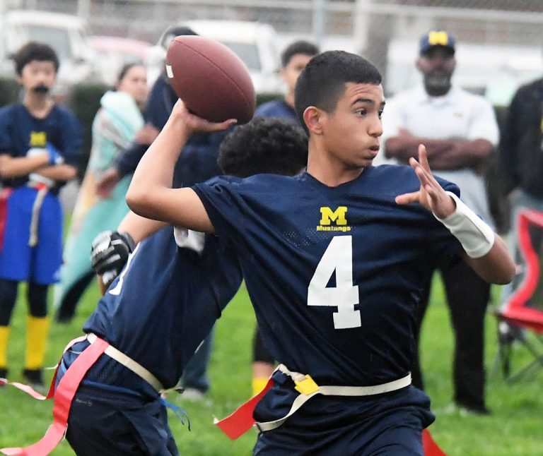It’s Mueller time at middle school flag football finals