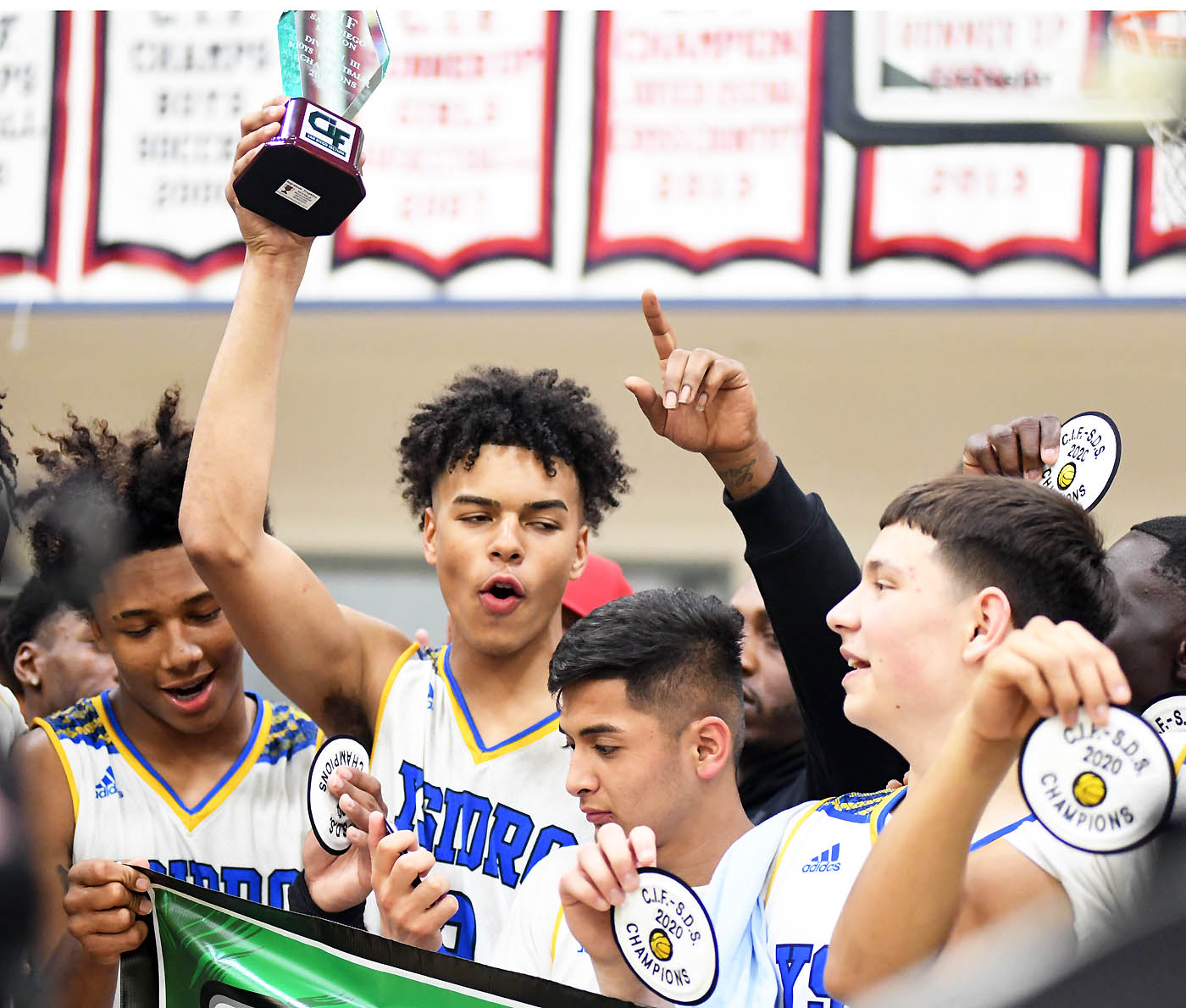 Mikey Likes It San Ysidro Cougars Make History With Division Iii Title The Star News