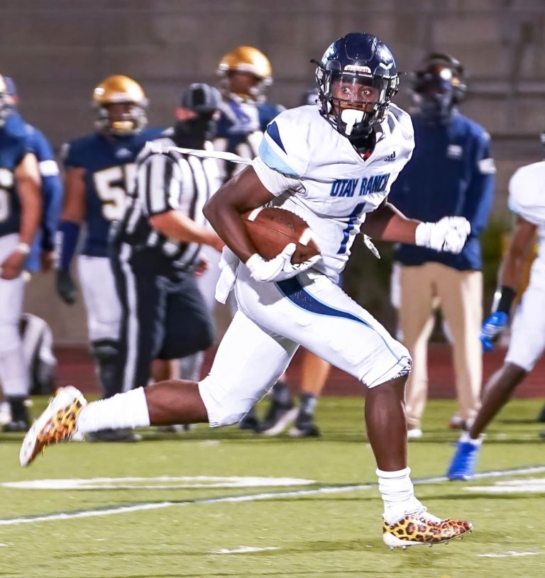 Mustangs, Titans fire first salvos in Metro-Mesa League war Mustangs, Titans fire first salvos in Metro-Mesa League war