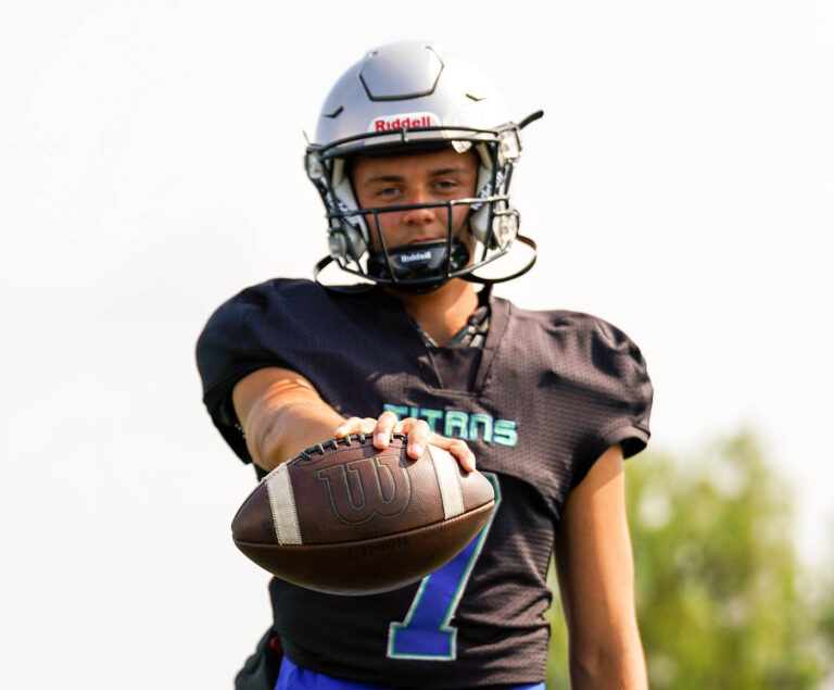 Eastlake kicks off season in defense of Metro-Mesa League title