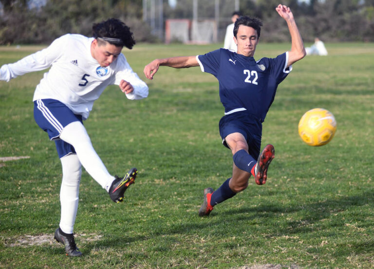 Barons, Mustangs battle to scoreless tie amid Omicron surge