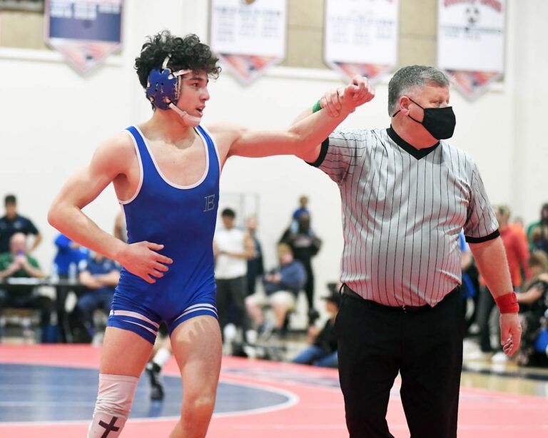 Metro sends six mat men to state tournament