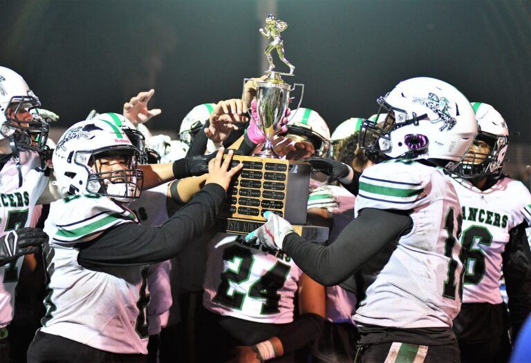 Lancers win Kiwanis Bowl contest for the ages, 21-19
