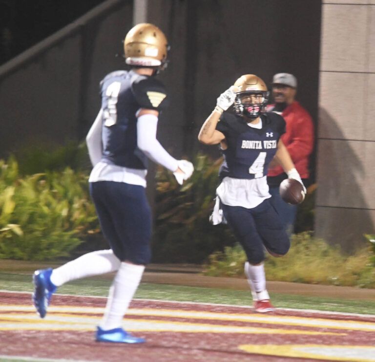 Barons break out for first win of the season, 24-6, over Lancers