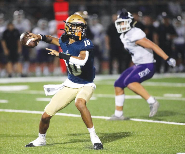 Fantastic finishes boost Red Devils, Aztecs to first wins of season