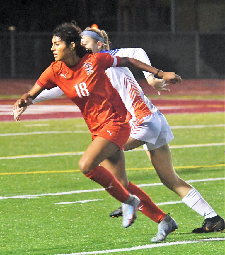 Red Devils looking for renewed success in 2022-23 soccer season