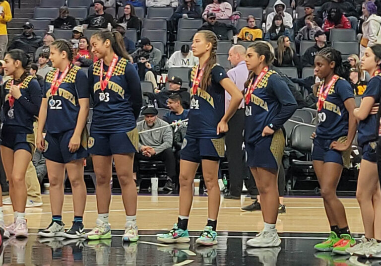 Bonita Vista falls to Central Fresno, 52-41, in state title game