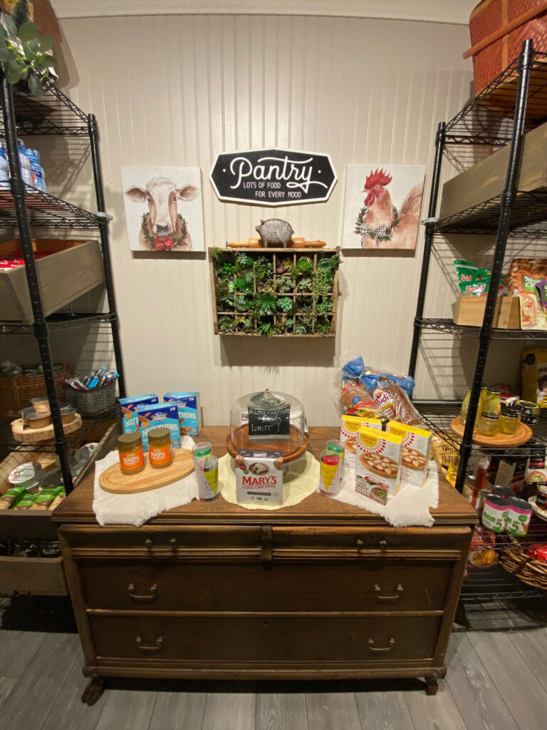 South County pantry opens doors to fill food gaps