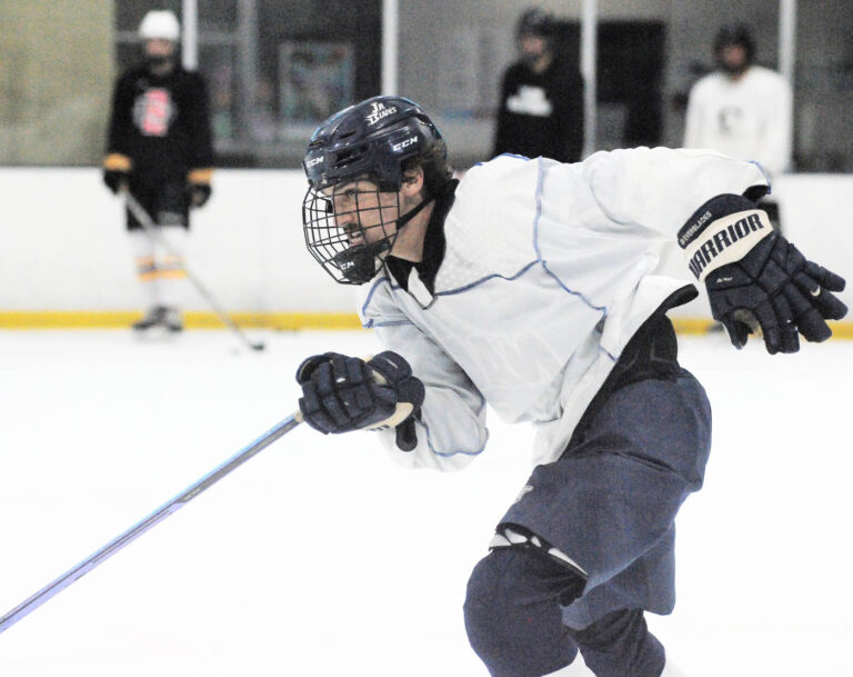 SDSU ice men, bolstered by large tryout numbers, eyeing more prosperous 2nd ACHA Division 1 season