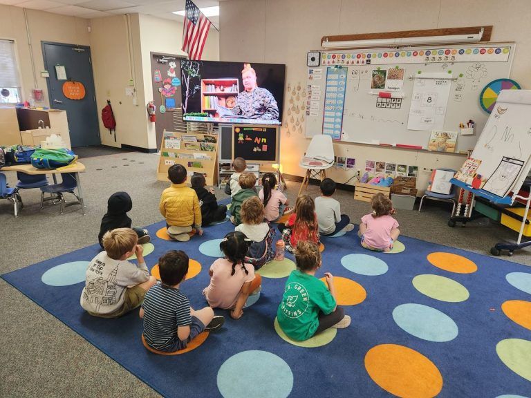 Veterans to read to students