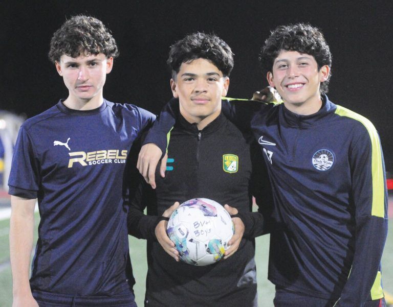 Getting their kicks: Bonita Vista, Sweetwater moving forward