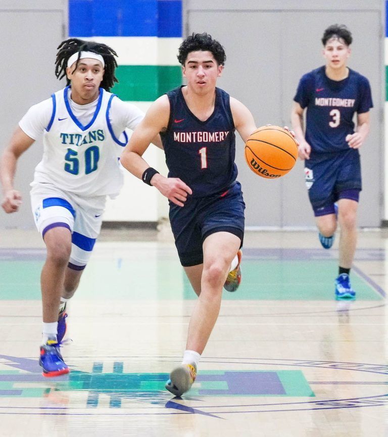 Prep basketball playoffs are just around the hot corner