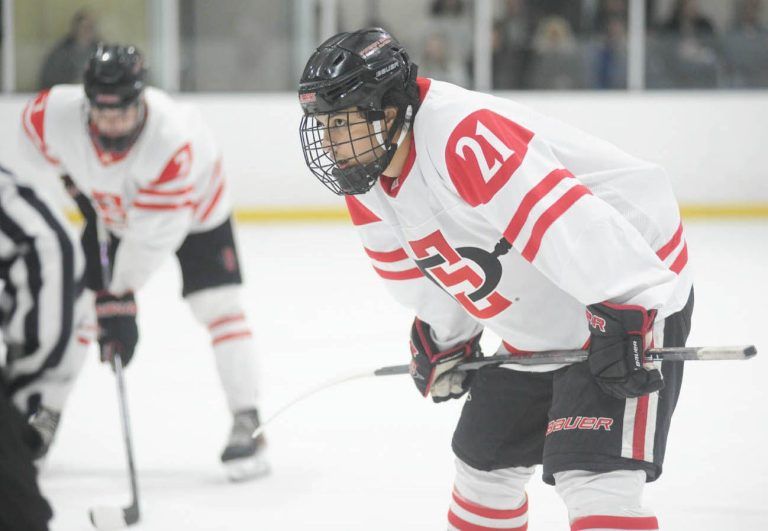 SDSU ice men close out season with 6-2 win over UCSD Tritons