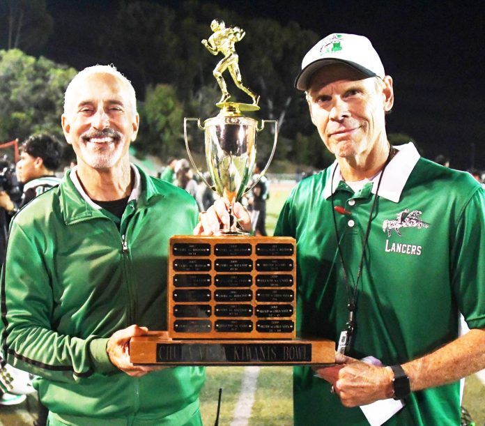 web.cover.HH trophy_9578