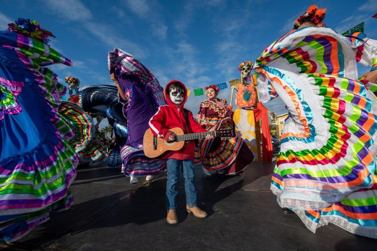 Downtown Chula Vista preps for Dia de los Muertos