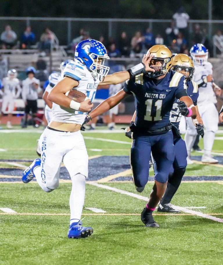 Crusaders, Mustangs get out of Metro-Mesa League gate at 1-0