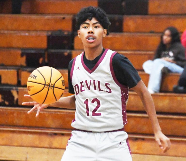 Nine Metro teams represented at annual Sweetwater boys hoops tourney