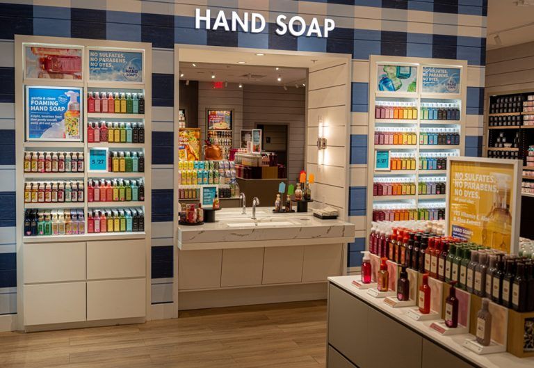 Familiar fragrance store opens new Chula Vista venue