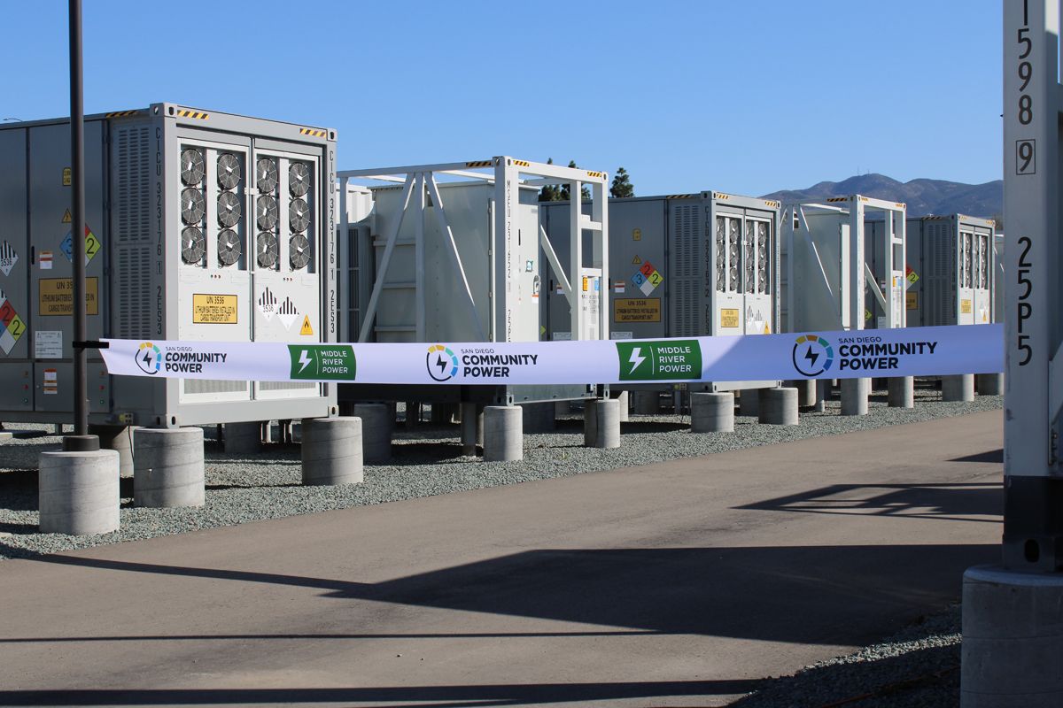 Hybrid center broadens energy options