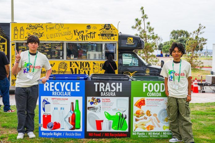 Kids-Recyling-South-Bay-Earth-Day