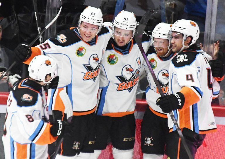 Gulls avoid late collapse, top Barracuda 4-1